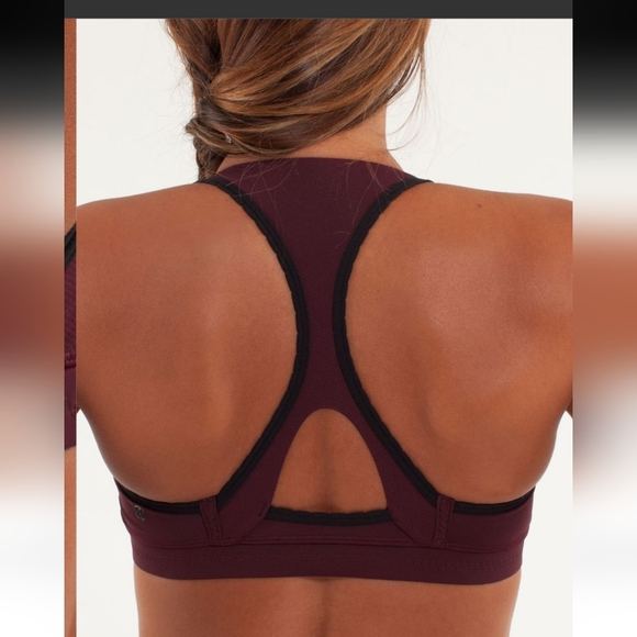 Lululemon Breath of fire Bra in Bordeaux Drama 6 - Picture 4 of 9